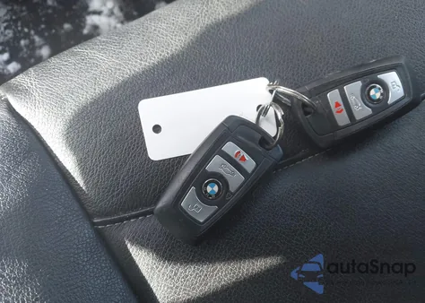 2013 BMW X3 xDrive28I z USA, uszkodzony, nr VIN 5UXWX9C57D0D04323